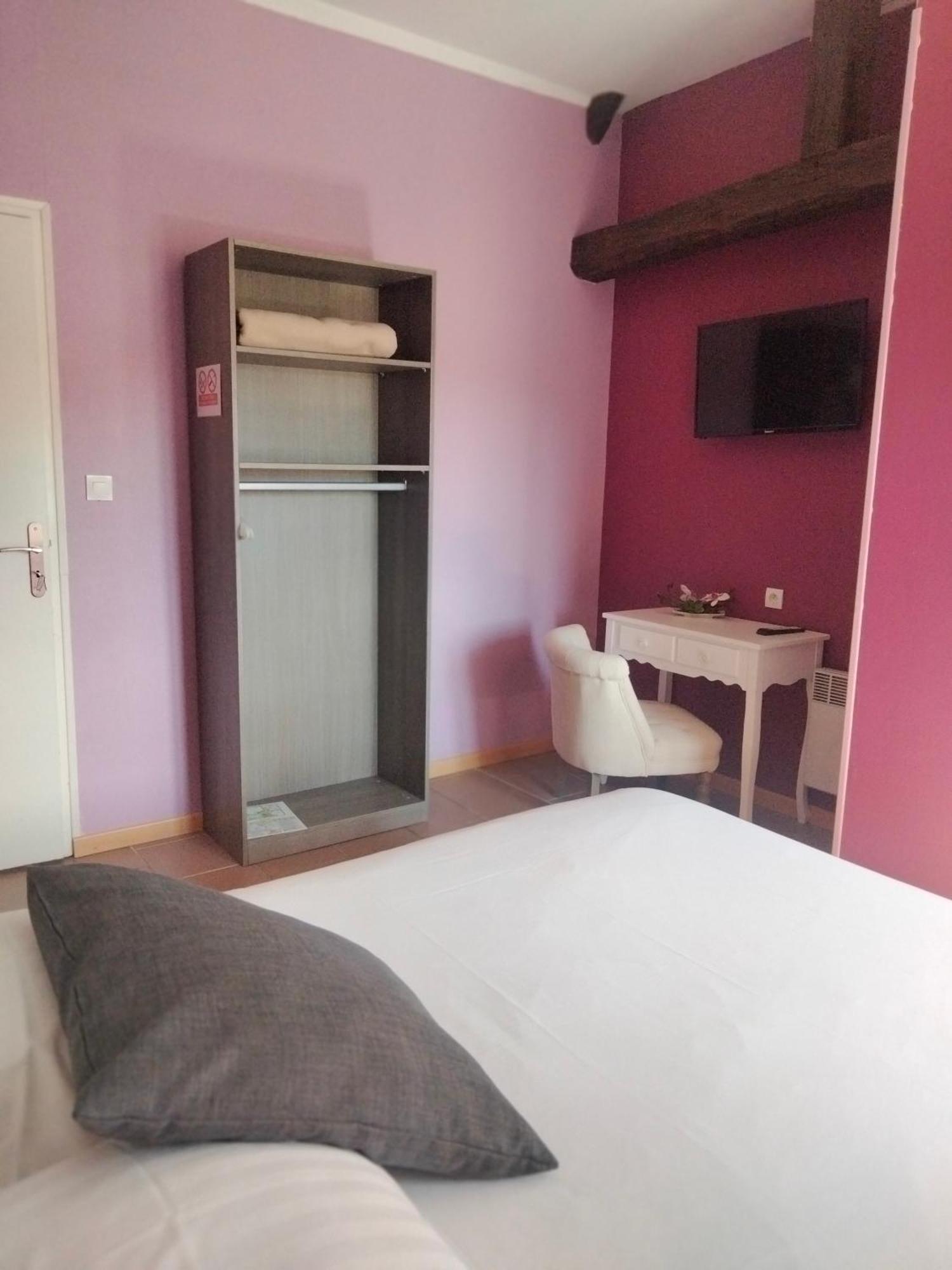 Gite & Chambre D'Hotes Du Moulin Villa Brulon Luaran gambar