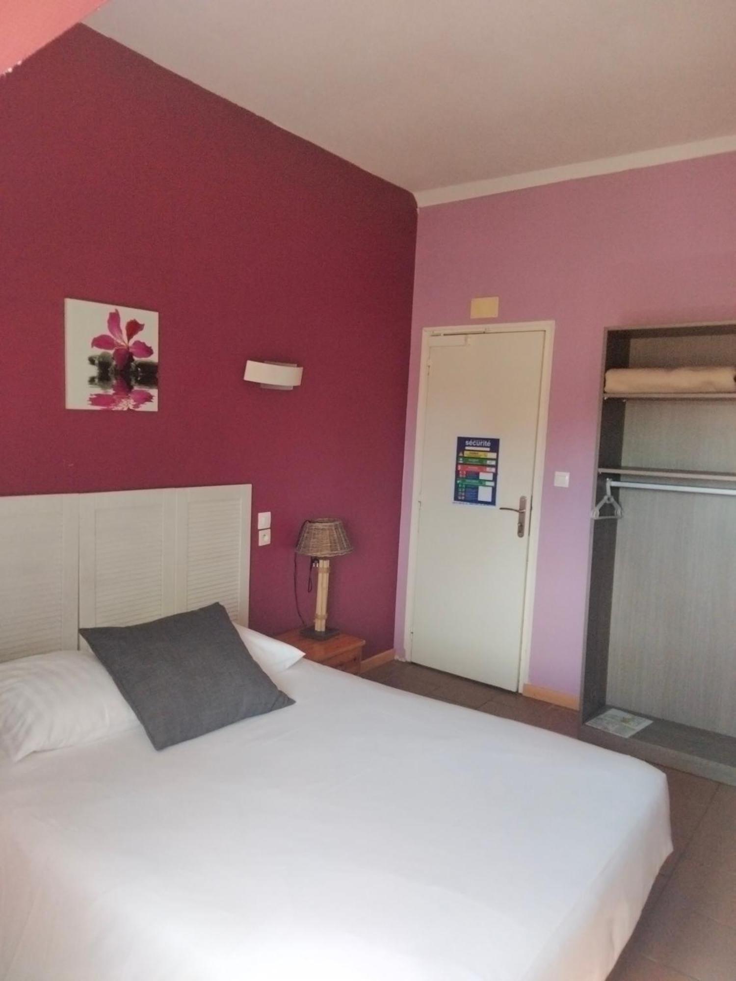 Gite & Chambre D'Hotes Du Moulin Villa Brulon Luaran gambar